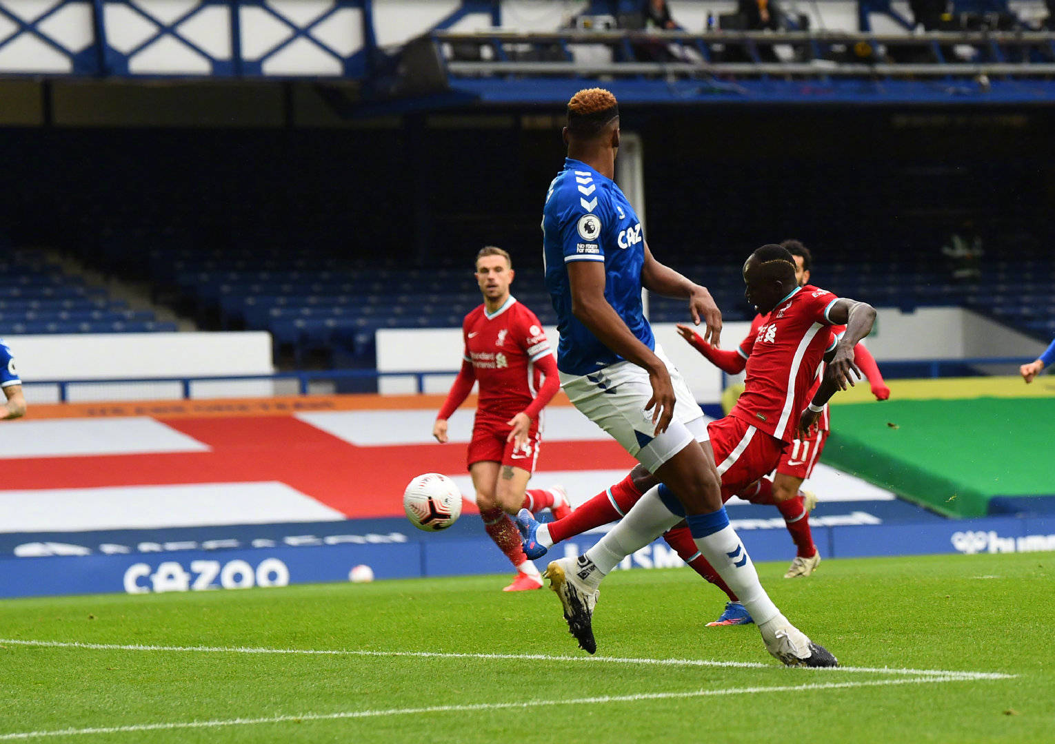 他们不仅是 他们不仅是